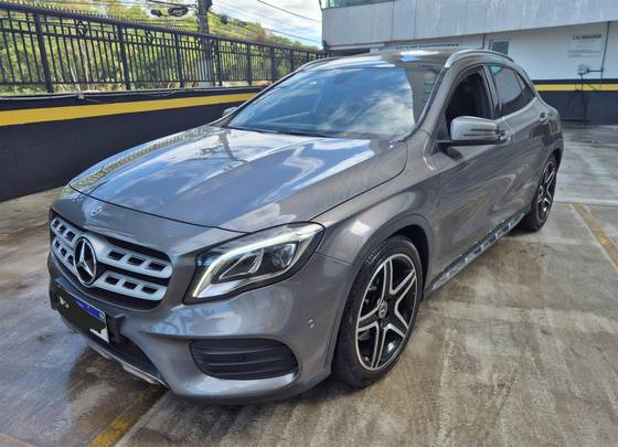 MERCEDES-BENZ GLA 250 2.0 CGI GASOLINA SPORT 7G-DCT